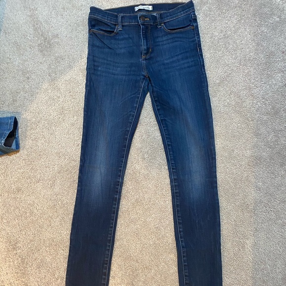 😍Banana Republic Dark Wash Skinny Jeans👖 - Picture 3 of 8